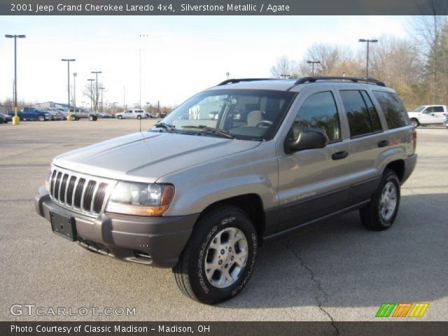 2001 Jeep Grand Cherokee Laredo 4x4 in Silverstone Metallic