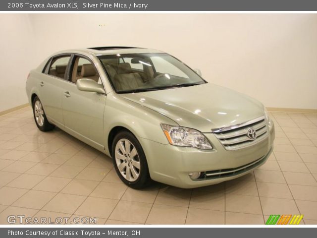 2006 Toyota Avalon XLS in Silver Pine Mica