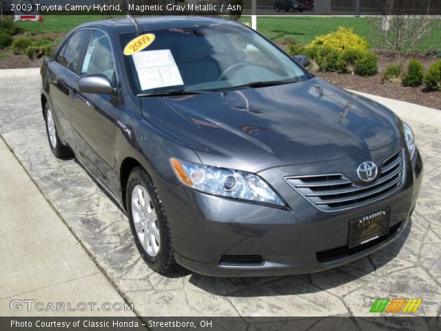 2009 Toyota Camry Hybrid in Magnetic Gray Metallic