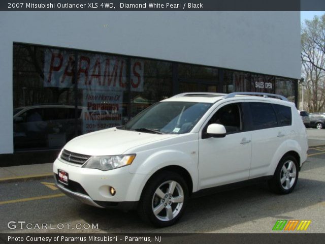 2007 Mitsubishi Outlander XLS 4WD in Diamond White Pearl