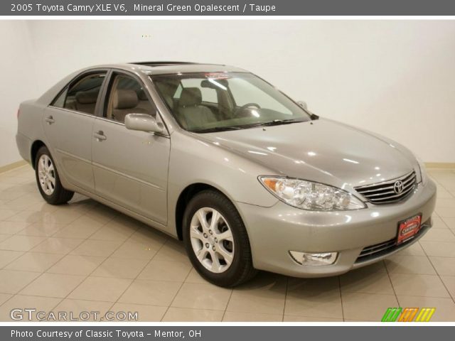 2005 Toyota Camry XLE V6 in Mineral Green Opalescent