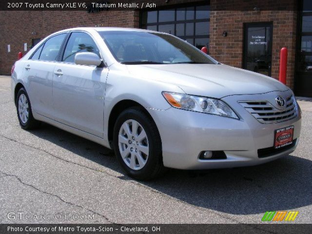 2007 Toyota Camry XLE V6 in Titanium Metallic