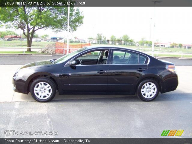 2009 Nissan Altima 2.5 S in Super Black