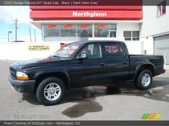 2003 Dodge Dakota SXT Quad Cab in Black