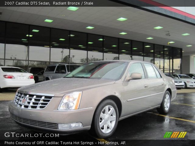 2007 Cadillac DTS Sedan in Radiant Bronze