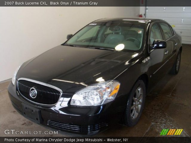 2007 Buick Lucerne CXL in Black Onyx