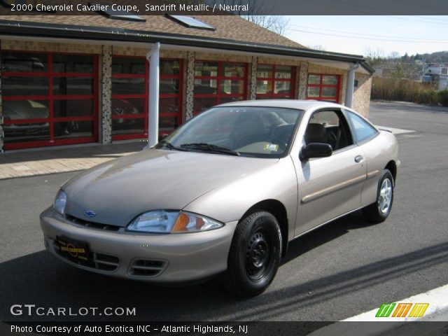 2000 Chevrolet Cavalier Coupe in Sandrift Metallic
