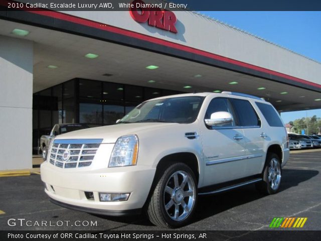 2010 Cadillac Escalade Luxury AWD in White Diamond