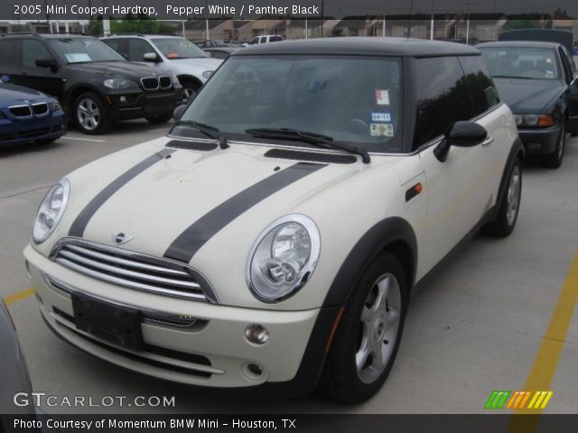 2005 Mini Cooper Hardtop in Pepper White