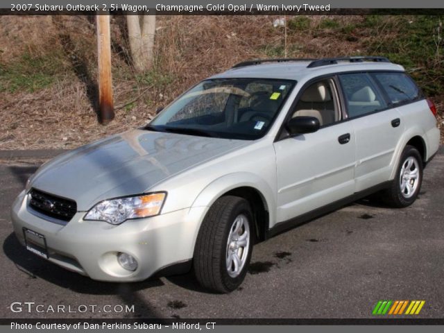 2007 Subaru Outback 2.5i Wagon in Champagne Gold Opal