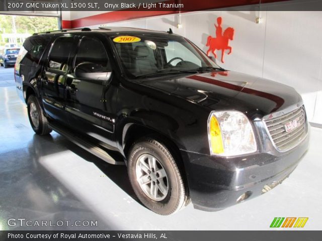 2007 GMC Yukon XL 1500 SLT in Onyx Black