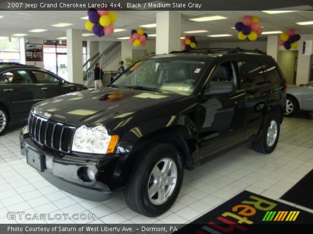 2007 Jeep Grand Cherokee Laredo 4x4 in Black