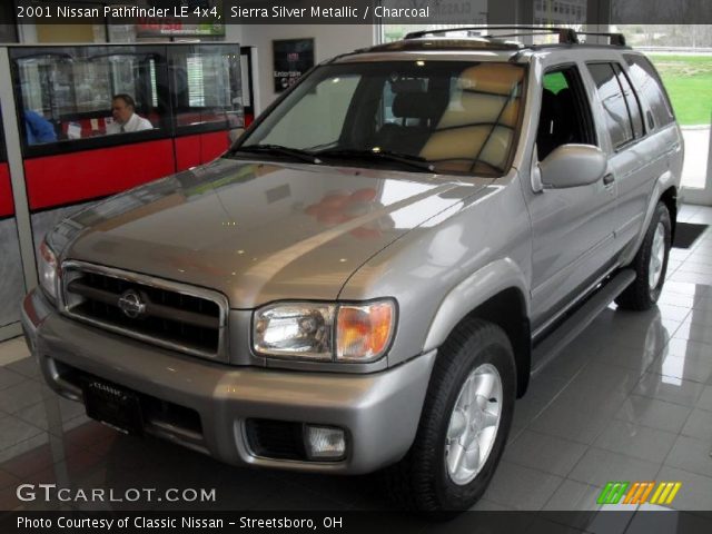 2001 Nissan Pathfinder LE 4x4 in Sierra Silver Metallic