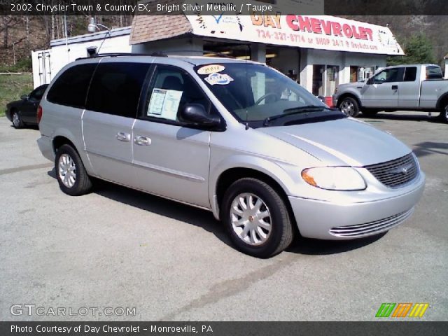 2002 Chrysler Town & Country EX in Bright Silver Metallic