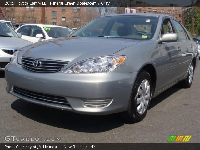 2005 Toyota Camry LE in Mineral Green Opalescent