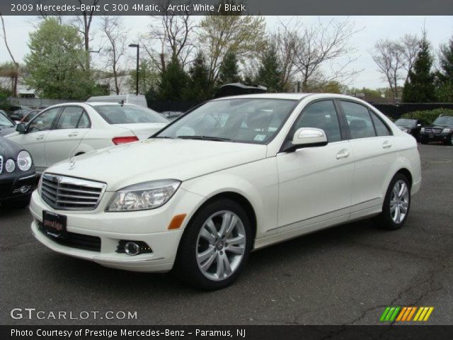 2009 Mercedes-Benz C 300 4Matic in Arctic White