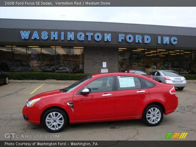 2008 Ford Focus SE Sedan in Vermillion Red