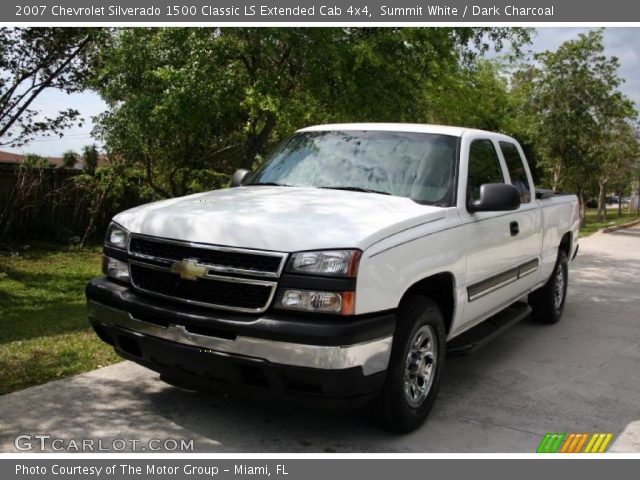 2007 Chevrolet Silverado 1500 Classic LS Extended Cab 4x4 in Summit White