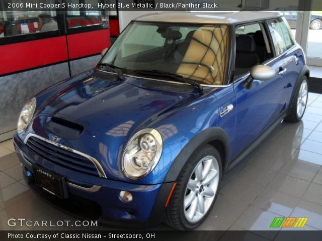 2006 Mini Cooper S Hardtop in Hyper Blue Metallic