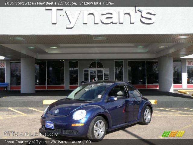2006 Volkswagen New Beetle 2.5 Coupe in Shadow Blue