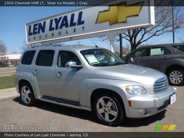 2009 Chevrolet HHR LT in Silver Ice Metallic
