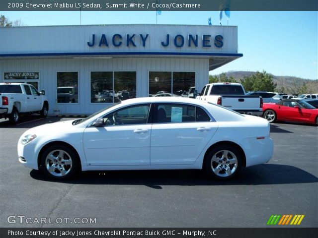 2009 Chevrolet Malibu LS Sedan in Summit White