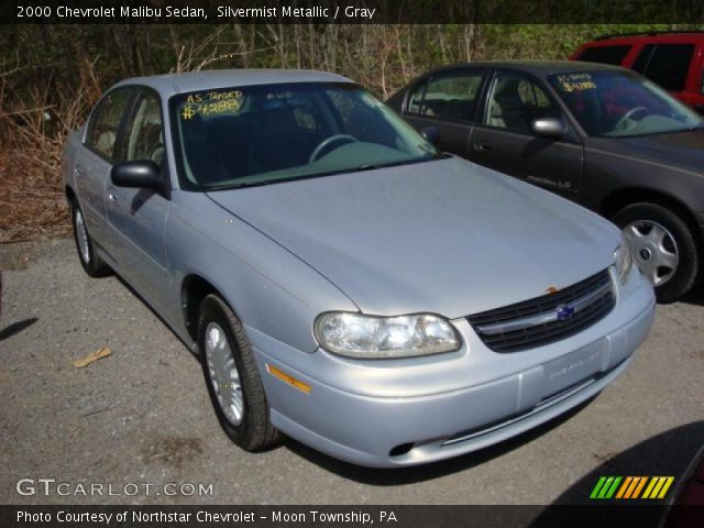 2000 Chevrolet Malibu Sedan in Silvermist Metallic