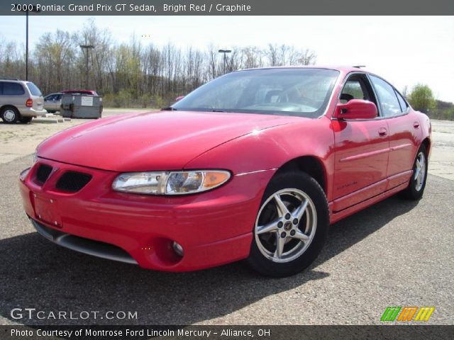 2000 Pontiac Grand Prix GT Sedan in Bright Red