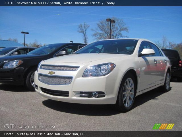 2010 Chevrolet Malibu LTZ Sedan in White Diamond Tricoat