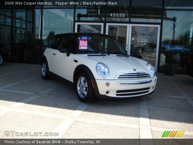 2006 Mini Cooper Hardtop in Pepper White