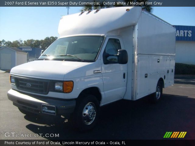 2007 Ford E Series Van E350 Super Duty Commercial in Oxford White