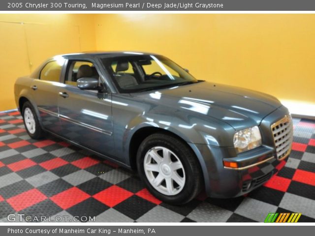 2005 Chrysler 300 Touring in Magnesium Pearl