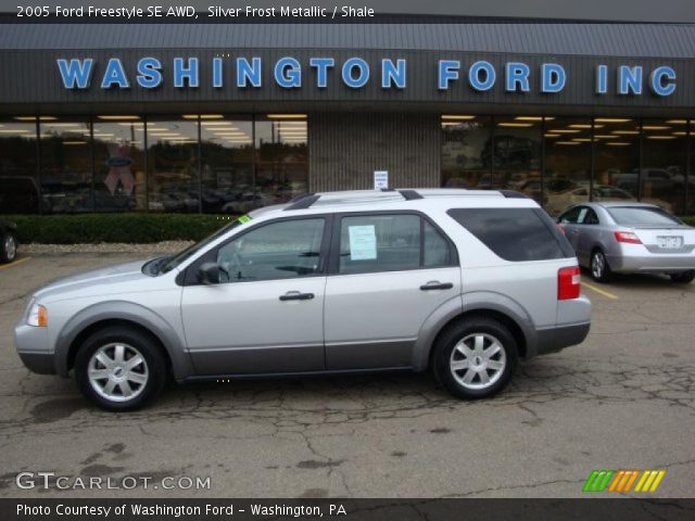 2005 Ford Freestyle SE AWD in Silver Frost Metallic