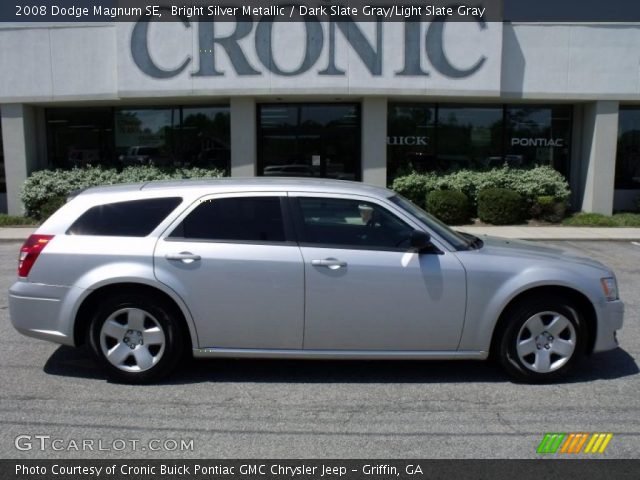 2008 Dodge Magnum SE in Bright Silver Metallic