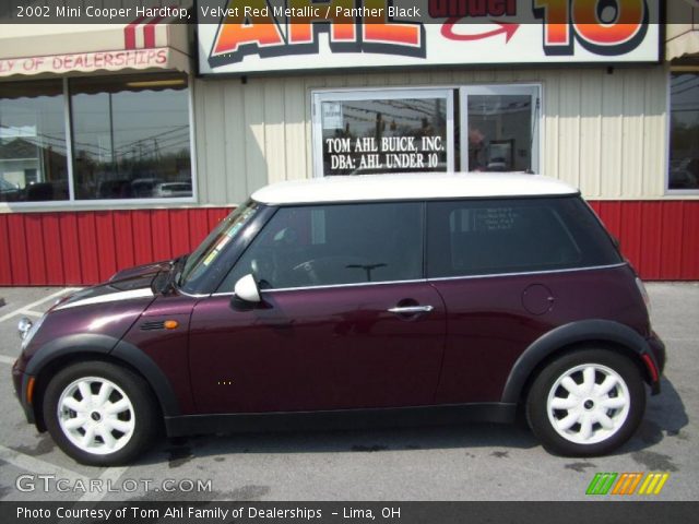 2002 Mini Cooper Hardtop in Velvet Red Metallic