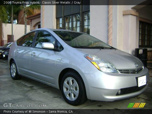 2006 Toyota Prius Hybrid in Classic Silver Metallic
