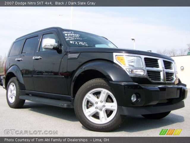 2007 Dodge Nitro SXT 4x4 in Black