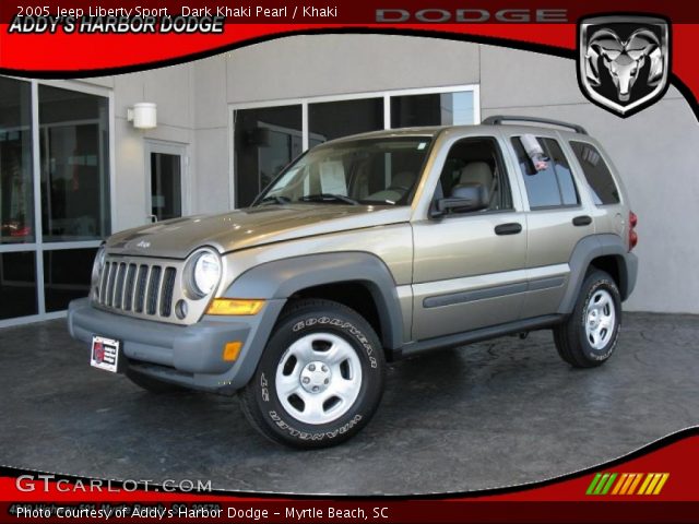 2005 Jeep Liberty Sport in Dark Khaki Pearl