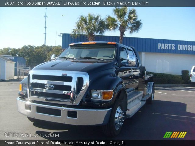 2007 Ford F650 Super Duty XLT CrewCab Pro Loader in Black