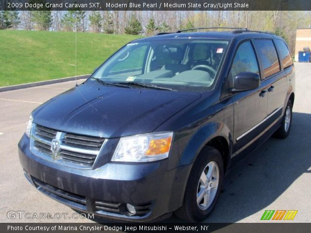 2009 Dodge Grand Caravan SXT in Modern Blue Pearl