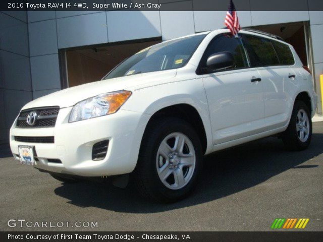 2010 Toyota RAV4 I4 4WD in Super White