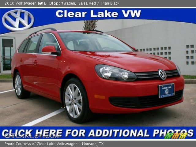 2010 Volkswagen Jetta TDI SportWagen in Salsa Red