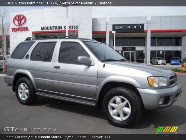 2001 Nissan Pathfinder LE 4x4 in Sierra Silver Metallic