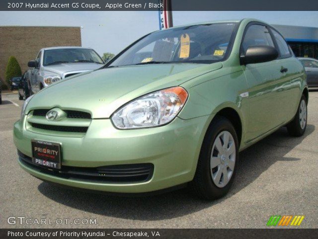 2007 Hyundai Accent GS Coupe in Apple Green