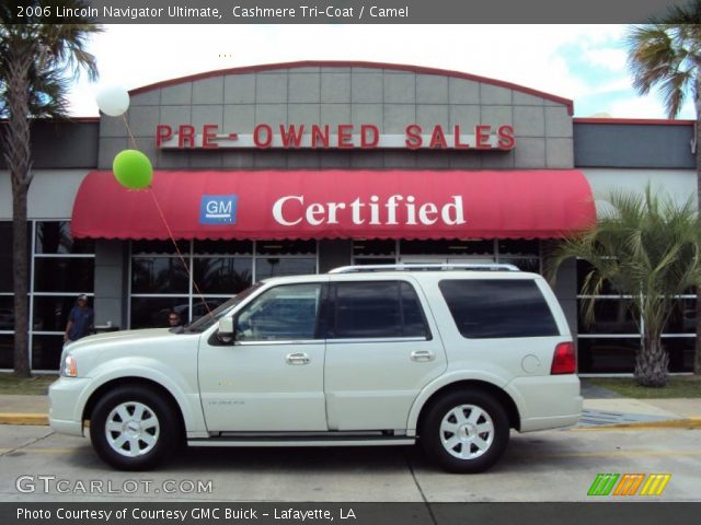 2006 Lincoln Navigator Ultimate in Cashmere Tri-Coat