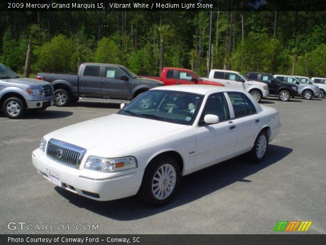 2009 Mercury Grand Marquis LS in Vibrant White