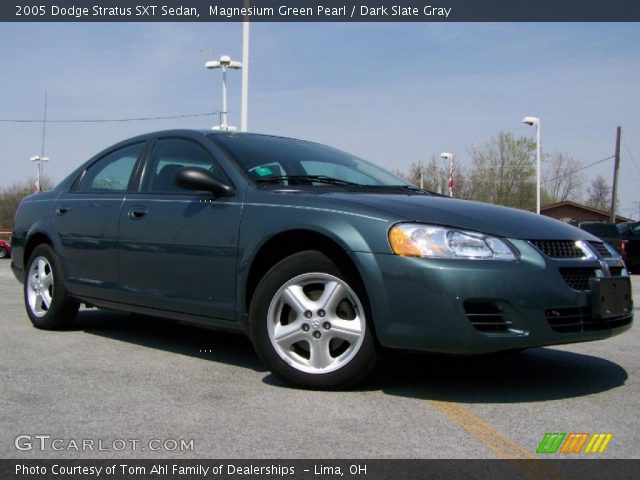 2005 Dodge Stratus SXT Sedan in Magnesium Green Pearl