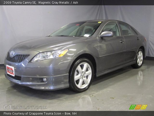 2009 Toyota Camry SE in Magnetic Gray Metallic
