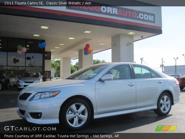 2011 Toyota Camry SE in Classic Silver Metallic