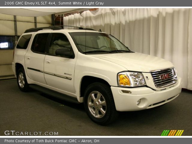 2006 GMC Envoy XL SLT 4x4 in Summit White
